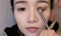 化妆视频,轻松掌握日常妆容技巧